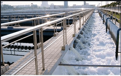 (圖:污水處理池泡沫現場)